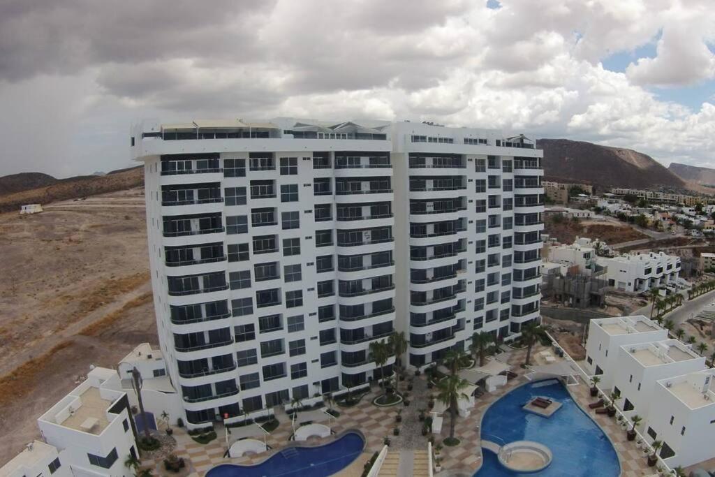 Appartement En Torres Cantera De 2 Recamaras 2 1/2 Banos *