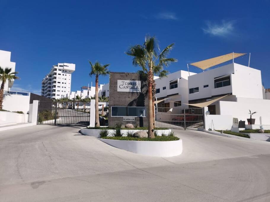 Appartement En Torres Cantera De 2 Recamaras 2 1/2 Banos